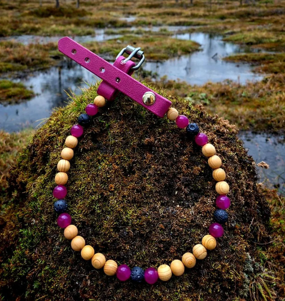 Burgundy Cedar Tick Collar