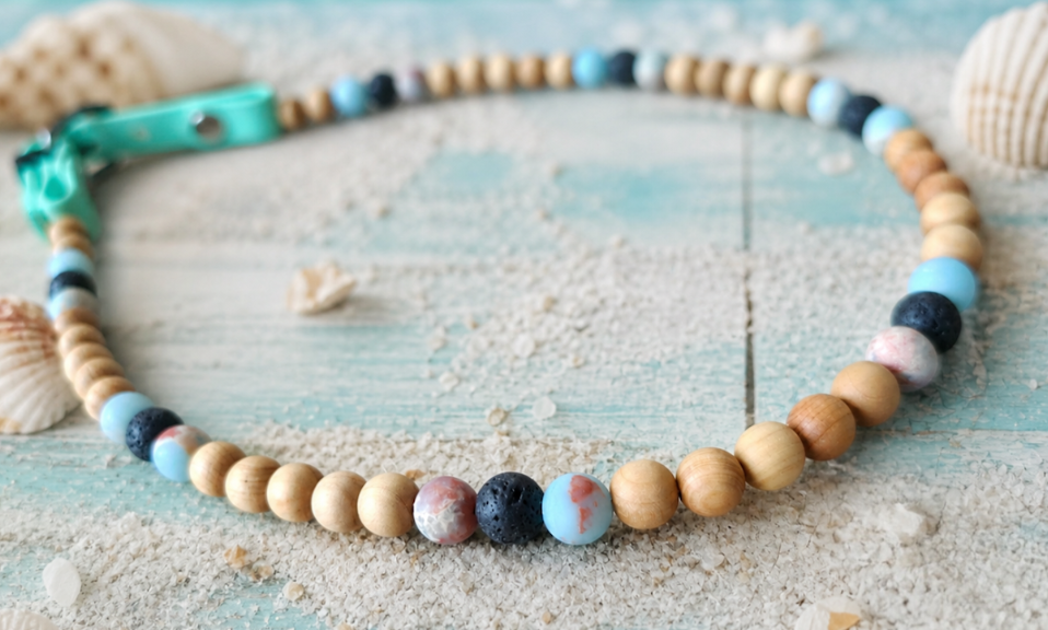 Ocean Breeze Cedar Tick Collar